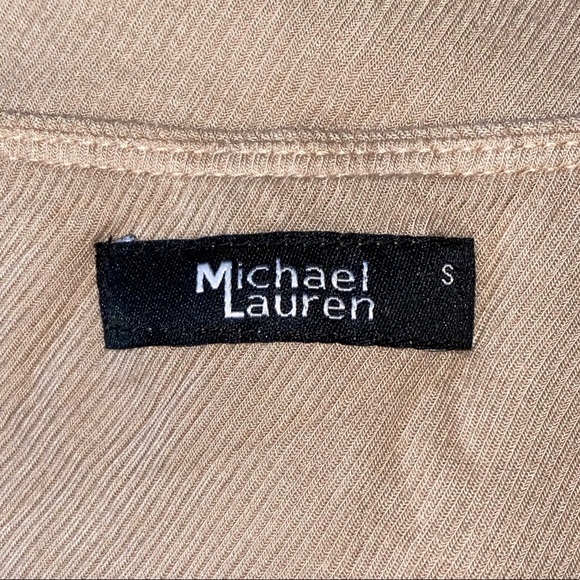 New one shoulder top with thump peep hole - Picture 9 of 11